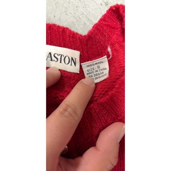 Vintage Red Wool Cable Knit Cardigan ASTON Gold Buttons S - Picture 2 of 6